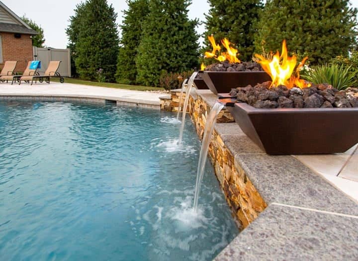 Outdoor patio with seating and water feature — Spring Hill, FL